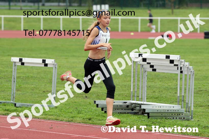 Women and Girls 800 metres, 2021 North Eastern Track and Field Champs., Middesbrough. Photo: David T. Hewitson/Sports for All Pics